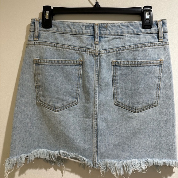 Around 101 Light Denim Skirt - Women’s M (Made in Korea) - Picture 3 of 4